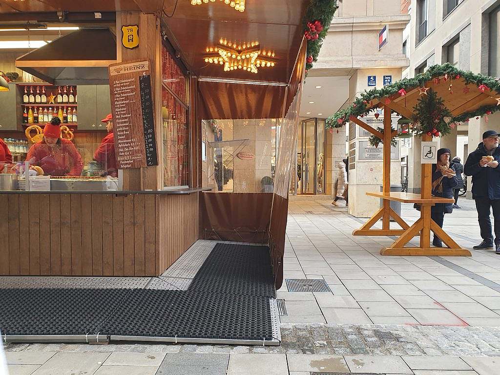 Wheelchair-accessible table